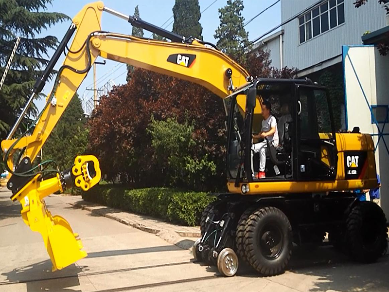 公鐵兩用車(chē)-工務(wù)作業(yè)換枕車(chē)